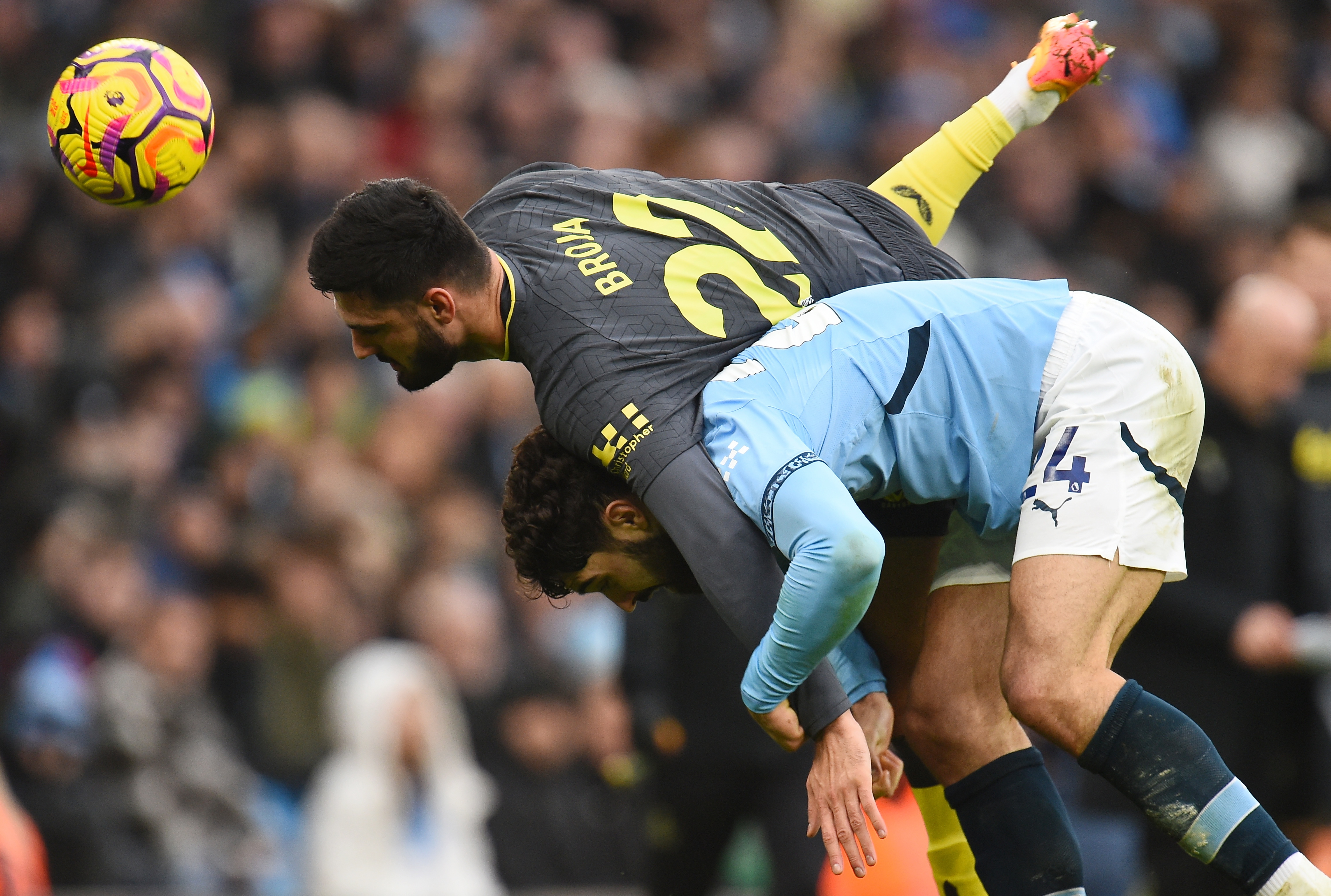 法兰克福发布备战花絮,国际比赛日状态回暖,英超任务艰巨,球队文化再被提及的简单介绍 法兰克福发布备战花絮,国际比赛日状态回暖,英超任务艰巨,球队文化再被提及的简单介绍